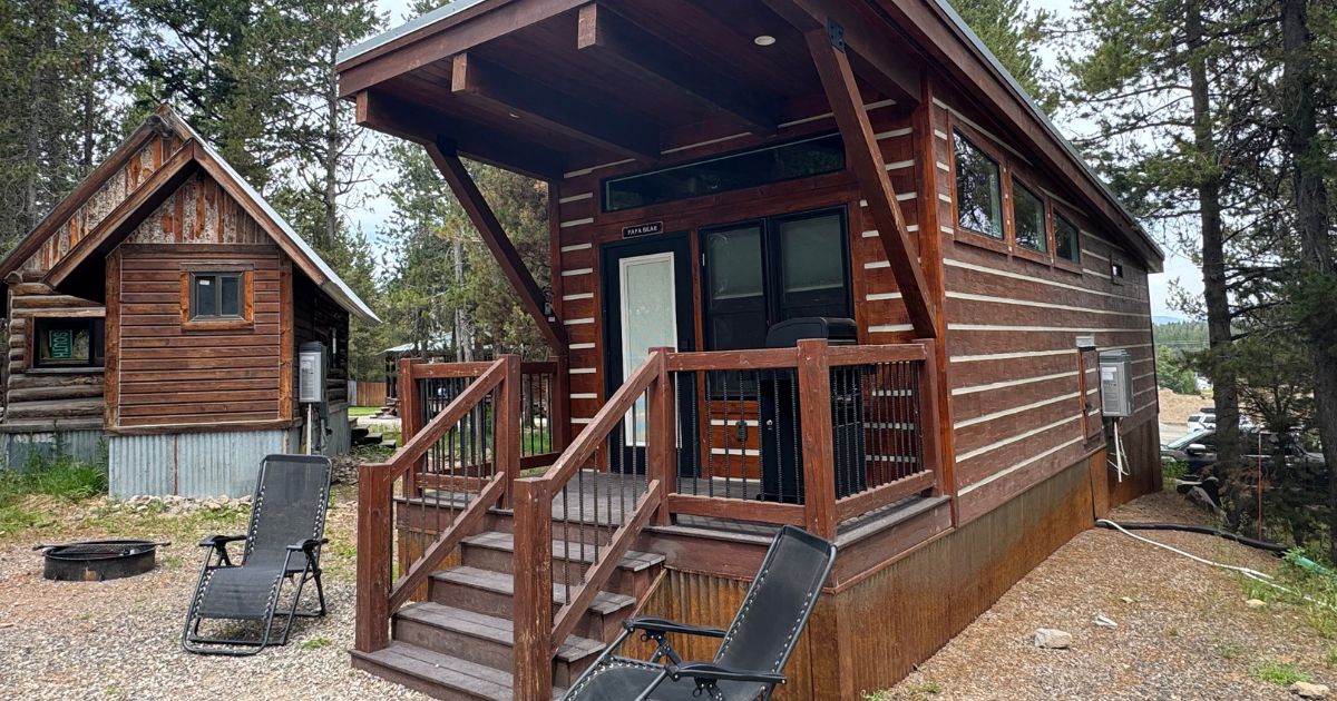 Papa Bear Cabin at Yellowstone RV Park